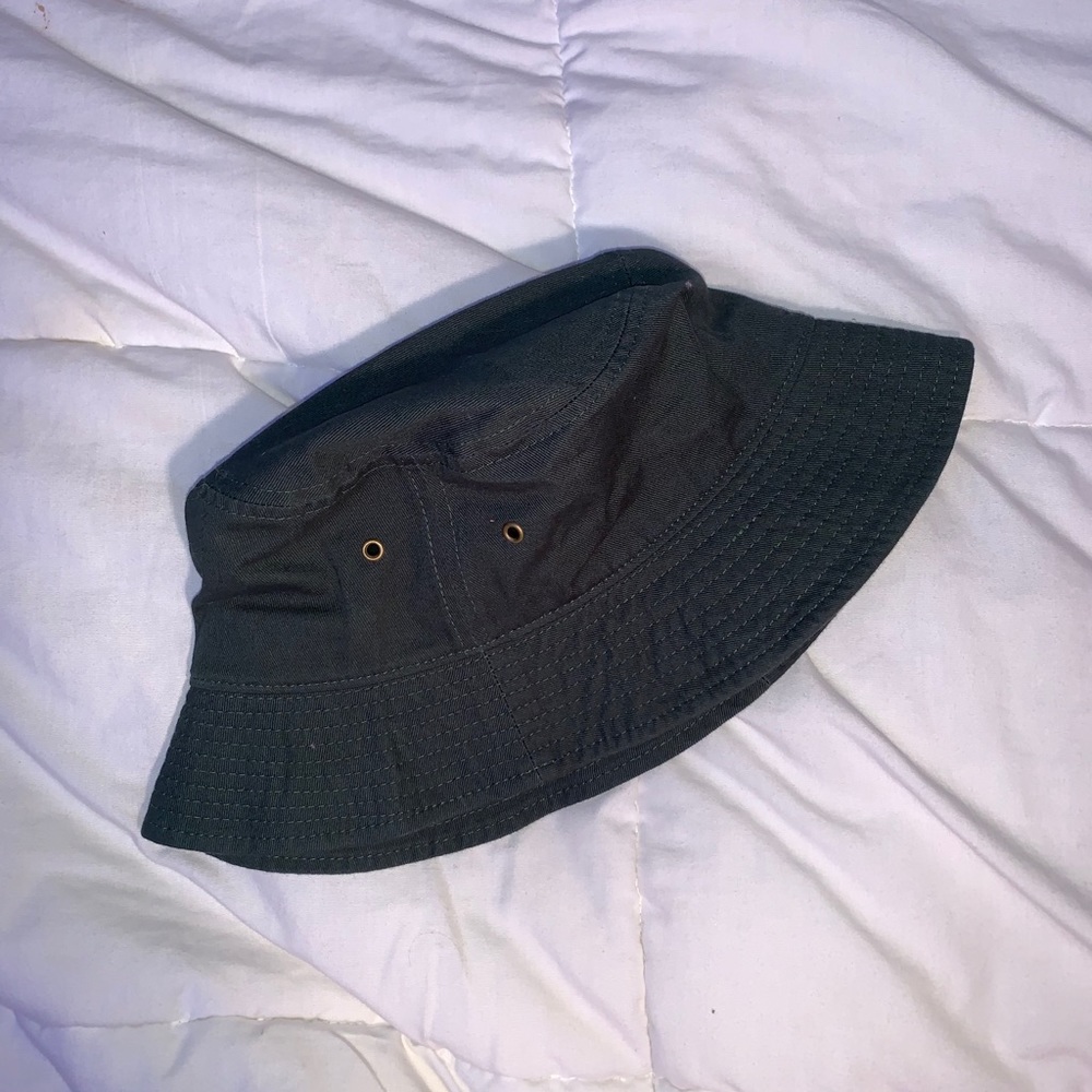Green bucket hat